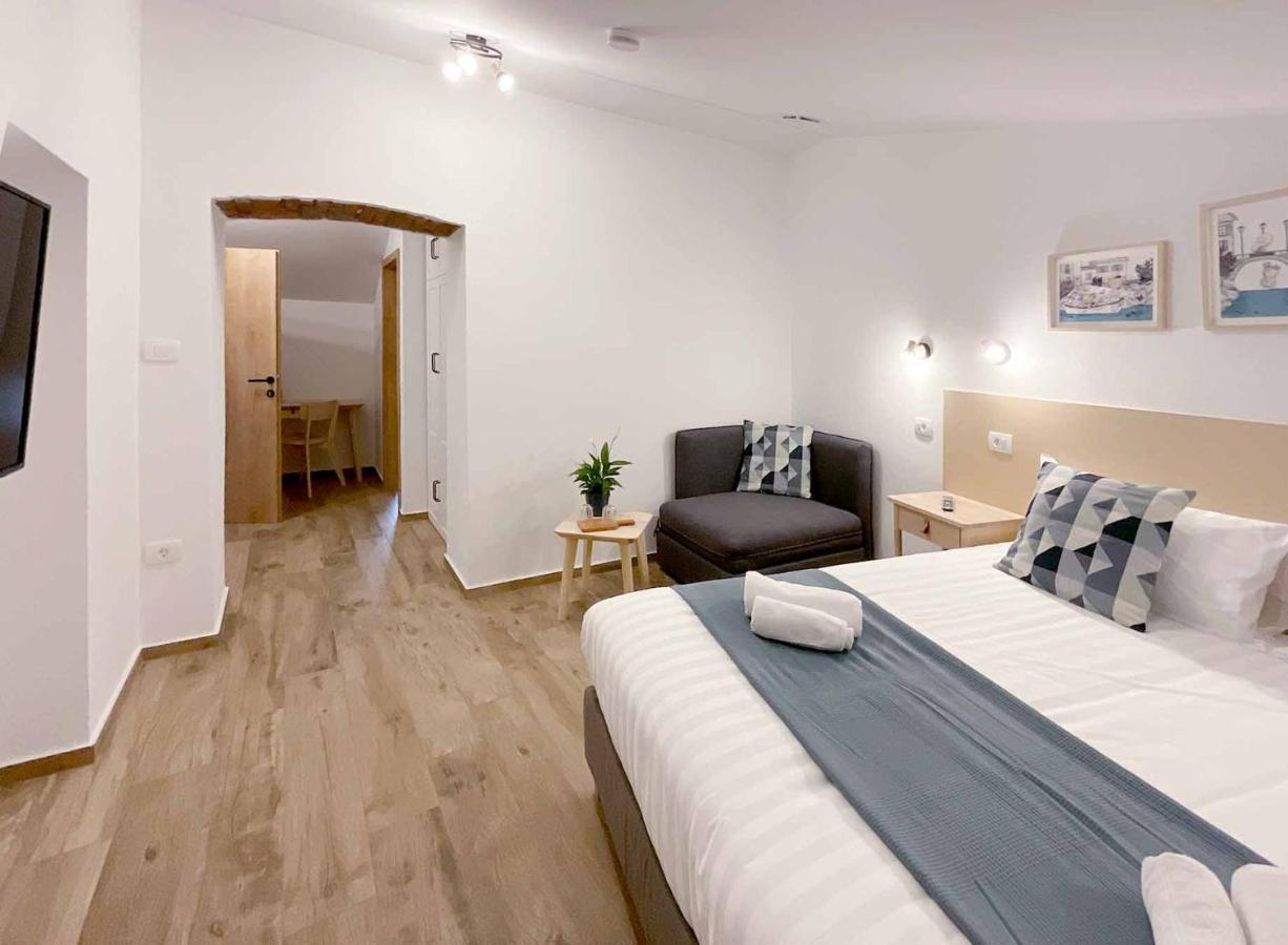 Soca Guesthouse Kanal Ngoại thất bức ảnh